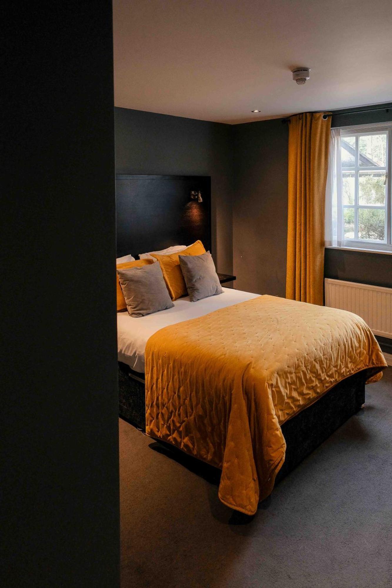 The Vicarage Hotel Holmes Chapel Exterior photo